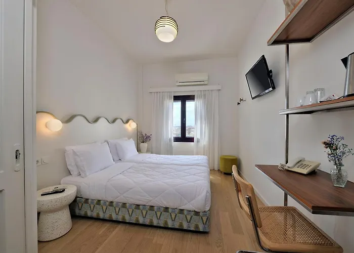 Dryades & Orion Hotel